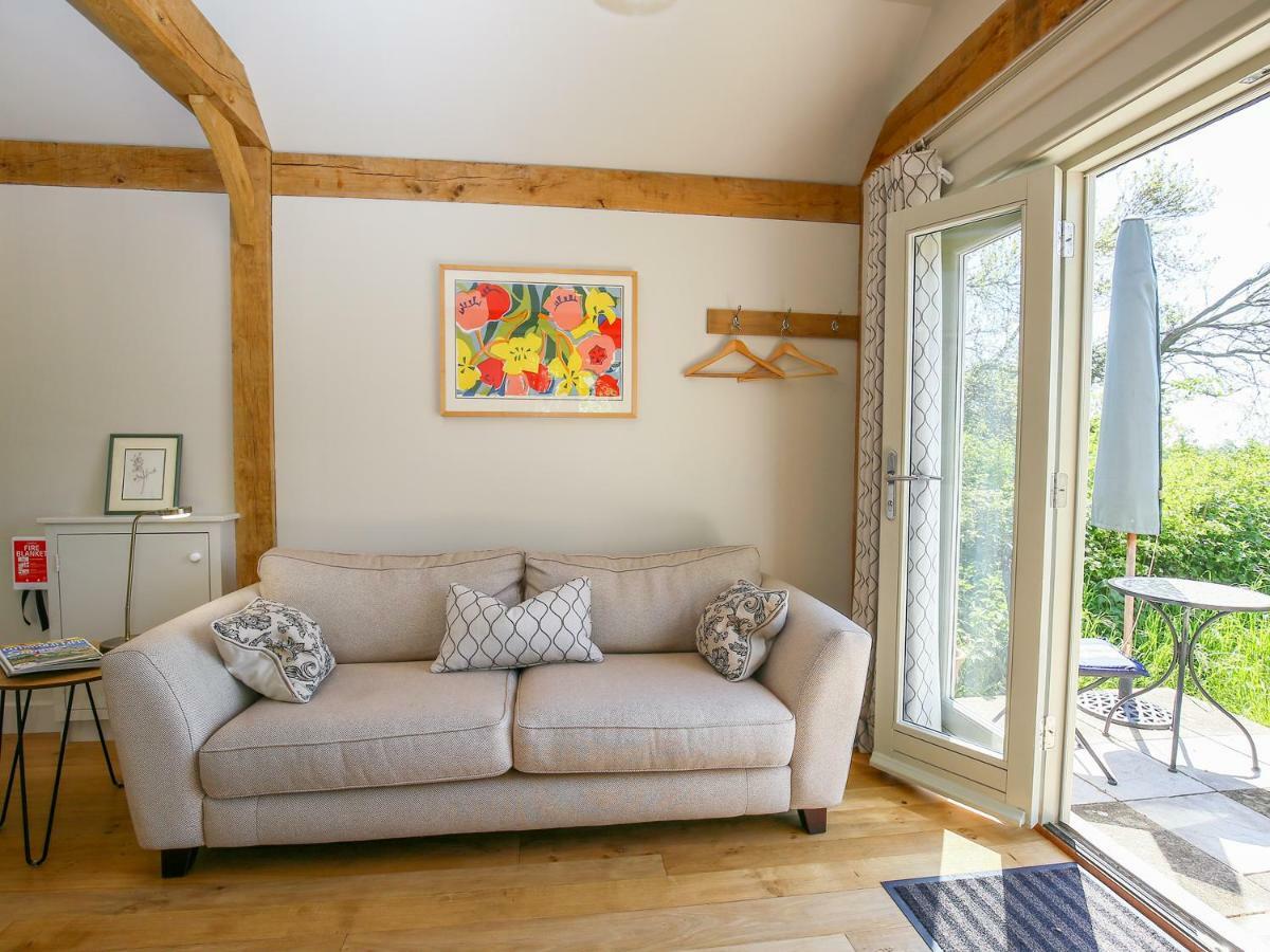 The Lodge At Mortons Malmesbury Eksteriør billede